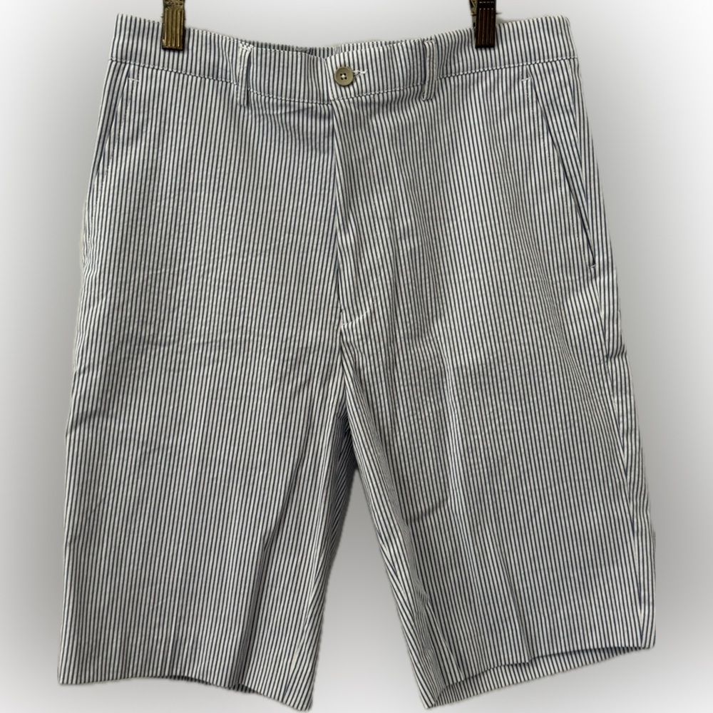 NWOT blue and white seersucker shorts, Britches by Samtex, 32 waist